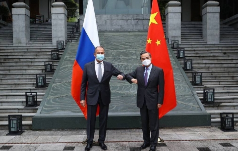 Sergei Lavrov dhe Wang Yi