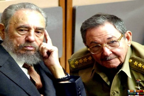 Fidel dhe Raul Kastro